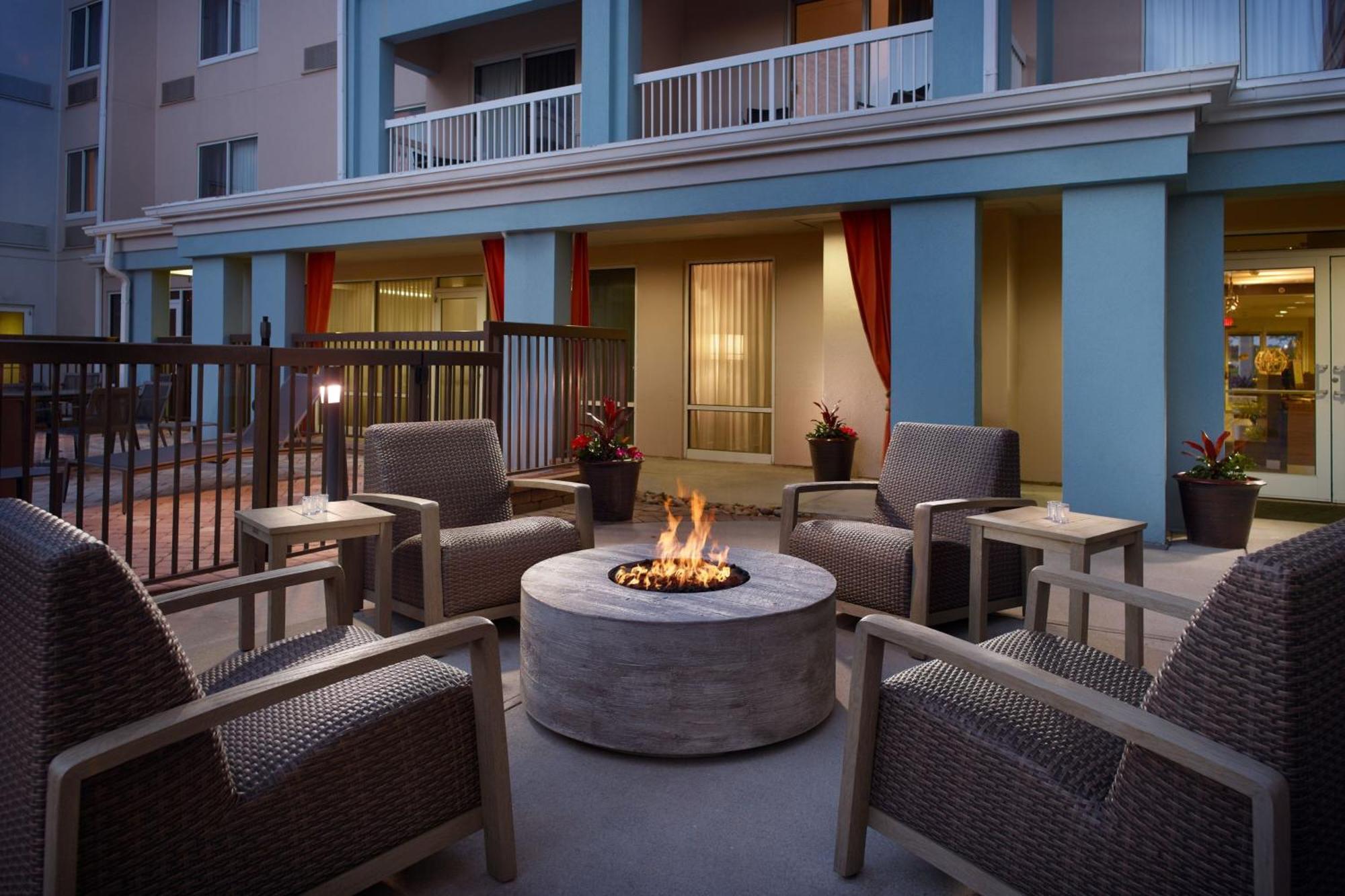 Courtyard By Marriott Myrtle Beach Broadway Екстер'єр фото