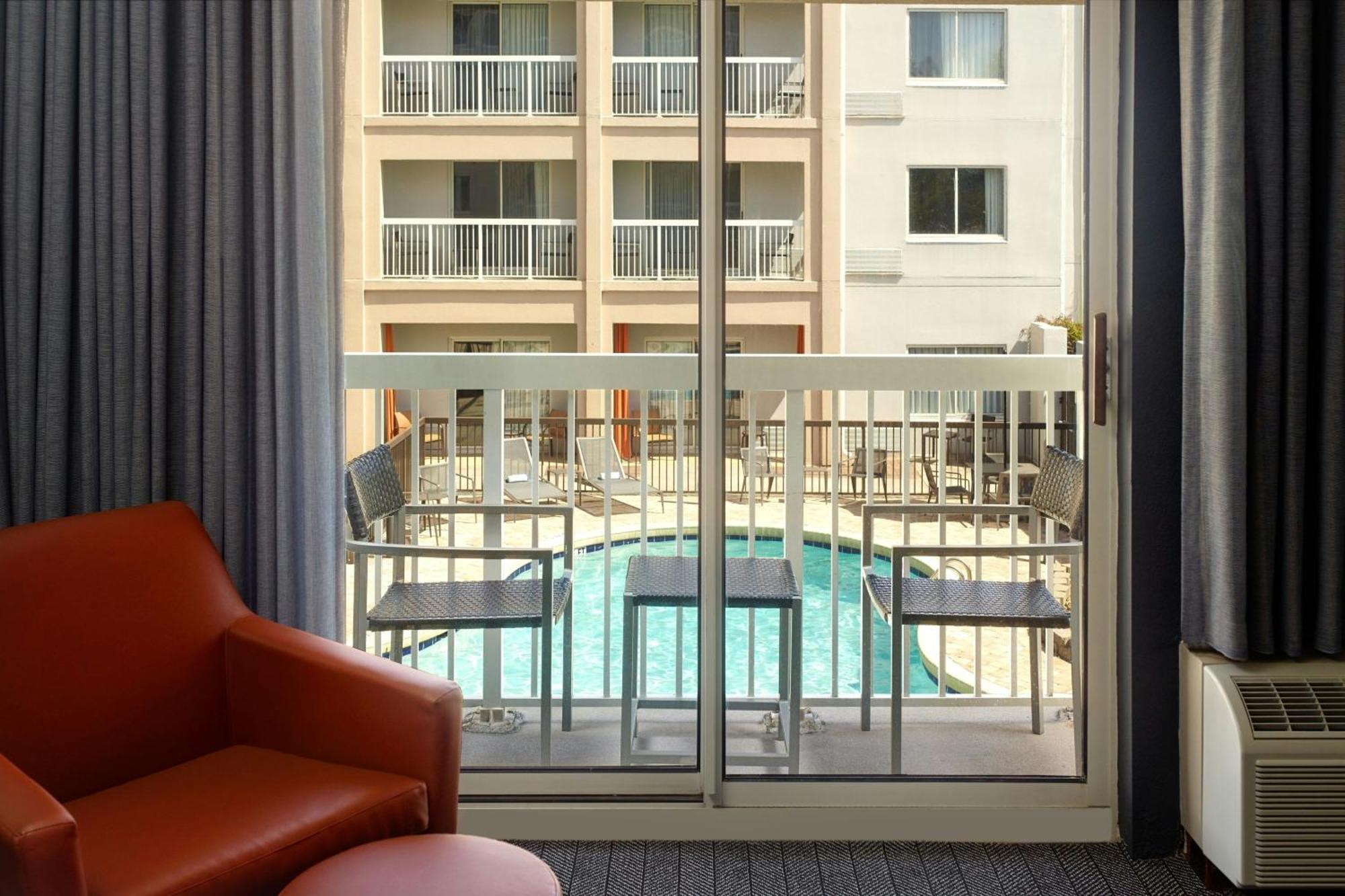 Courtyard By Marriott Myrtle Beach Broadway Екстер'єр фото